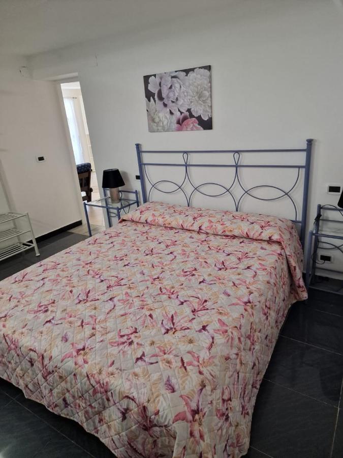 La Casa Minou Apartment เจนัว ภายนอก รูปภาพ